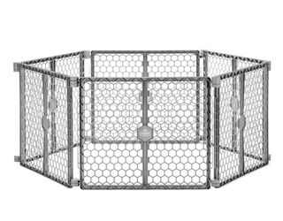 Baby gates play yard
