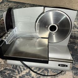 Bella Electric Food Slicer 20$