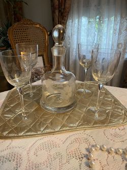 Wine Decanter And 4 Wine Glasses Set