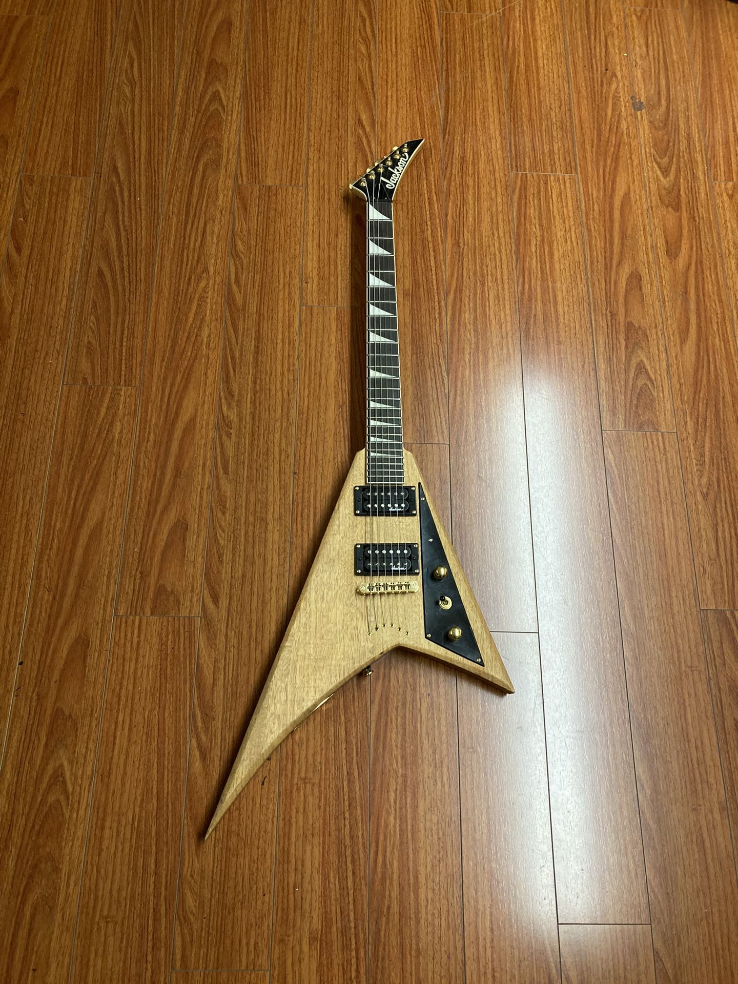 Jackson Rhoads JS32T FSR Electric Guitar Natural Oil