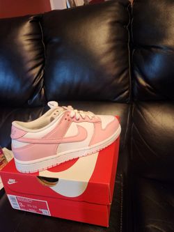 NIB Kids NIKE Dunk Low, White and Pink, Sz. 3