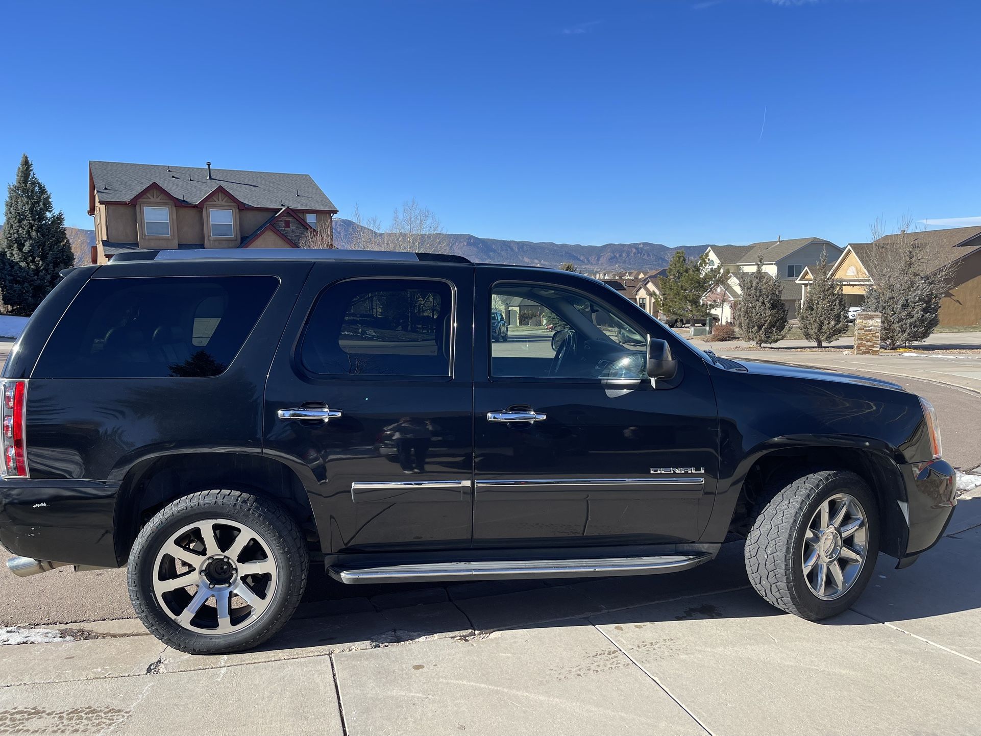 2011 GMC Yukon Denali
