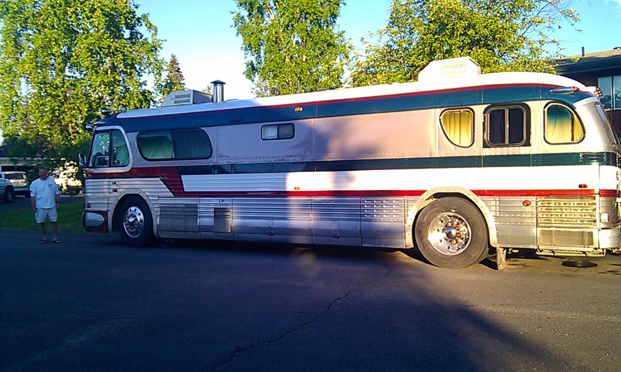 1960 GMC PD 4104 (Greyhoud Bus Conversion)