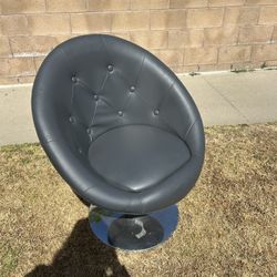 Grey Synthetic Leather Swivel Chair 
