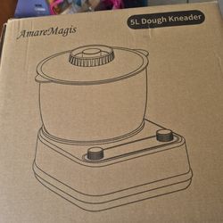 Brand New In Box Amare Magis Dough Maker