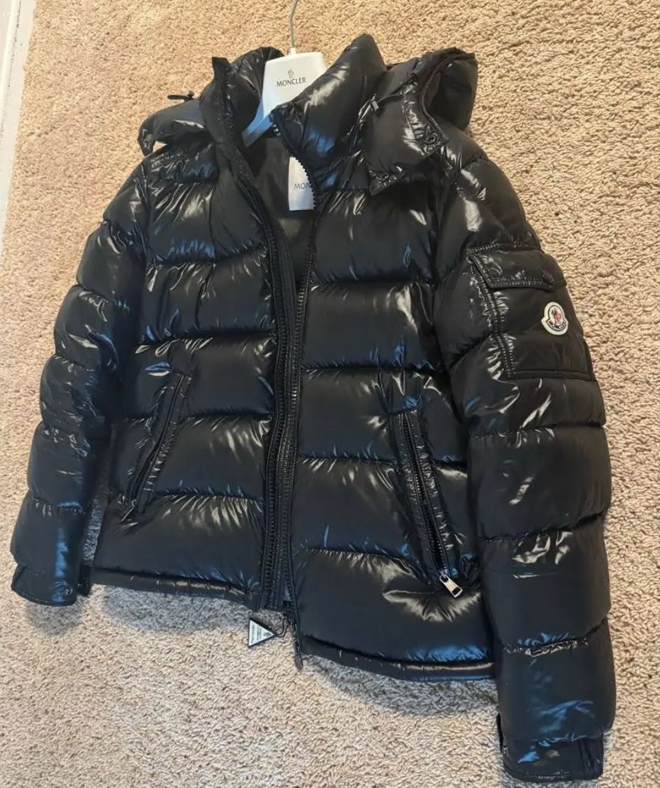  Moncler Puffer Coat 