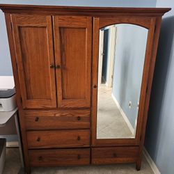 Thomasville Armoire