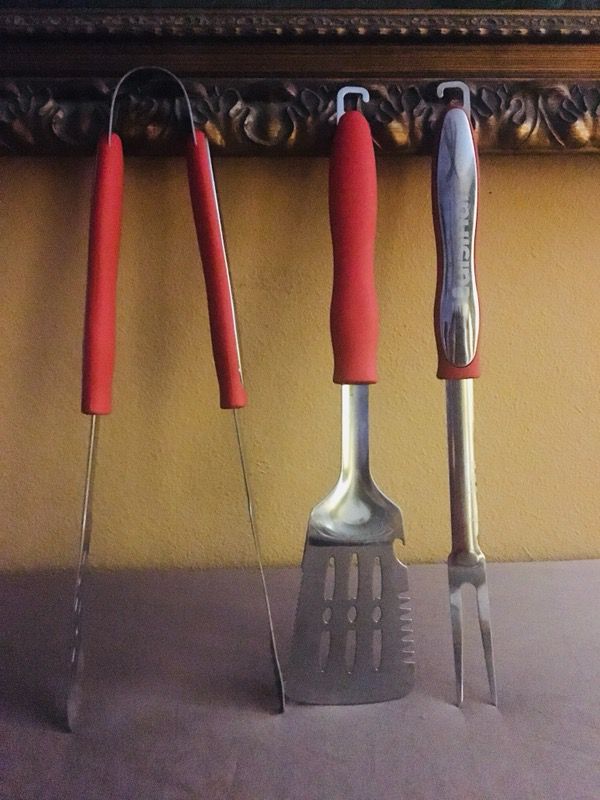 3 pc. Cuisinart CGS-134 Grilling Tool Set Red