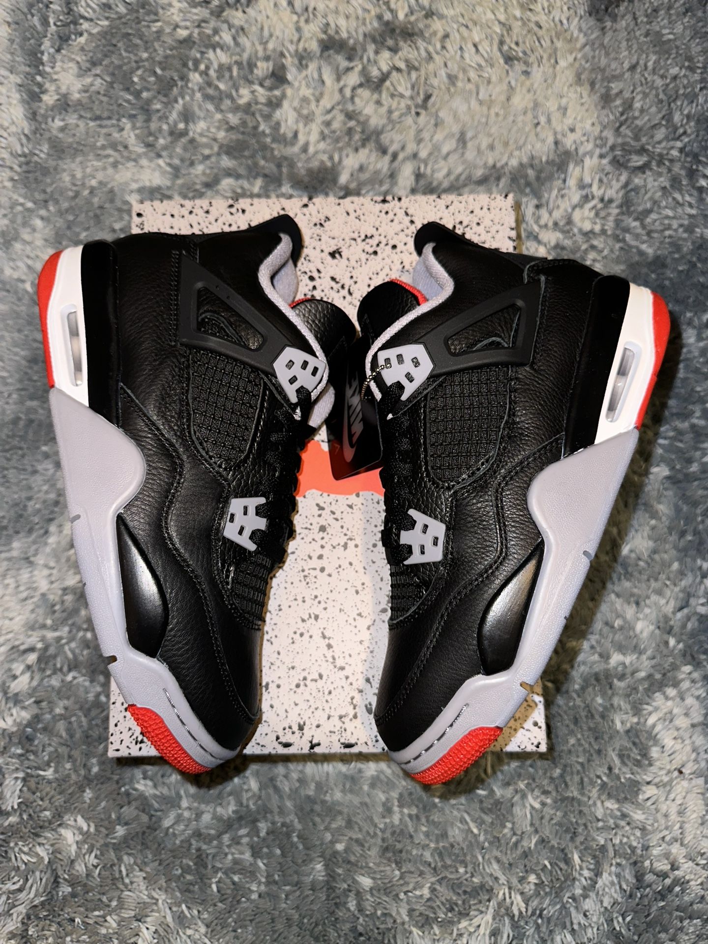 Jordan 4 Bred Reimagined ( Size 7Y / 8.5 Women 