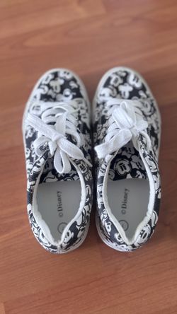 Disney Sneakers/walking Shoes