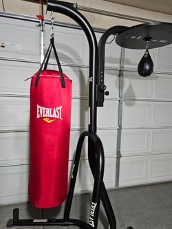 EVERLAST PUNCHING BAG BOXING BAG