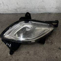 11-14 Genesis Sedan Fog Light