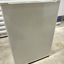 Great Little Insignia Fridge