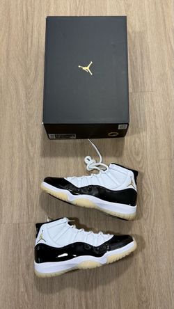 New dead stock Jordan 11 size 10