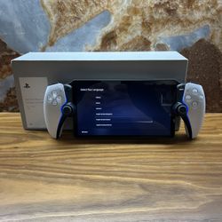 Sony PlayStation Portal Remote Player for PS5 console Like NEW!!! - White ,ps5 Portal,portal,portable Remote Player,Sony PlayStation Portal,ps5