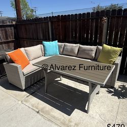 Outdoor patio sectional with table