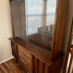 Mid Century Modern Display Cabinet 