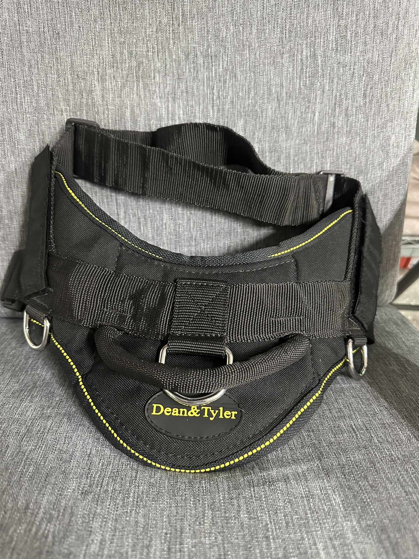 Dean & Tyler Harness ( Size M )