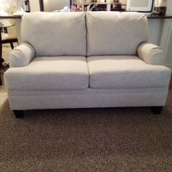 LUXURY SOFA & LOVE SEAT , NEW CONDITION SOFA FOR SALE SET 