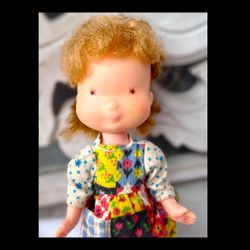 Vintage 1976 Holly Hobbie Doll with Original Outfit by Knickerbocker