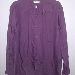 Van Heusen. Size: L