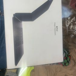 iPad Magic Keyboard