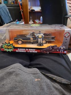 Batman And Batmoile