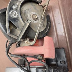 Black & Decker Saw 