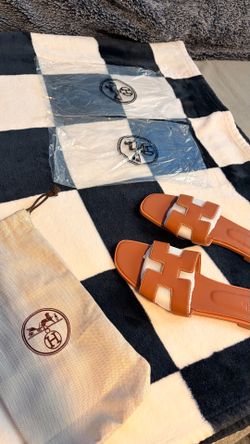 Hermes slides women’s size 40 brand new