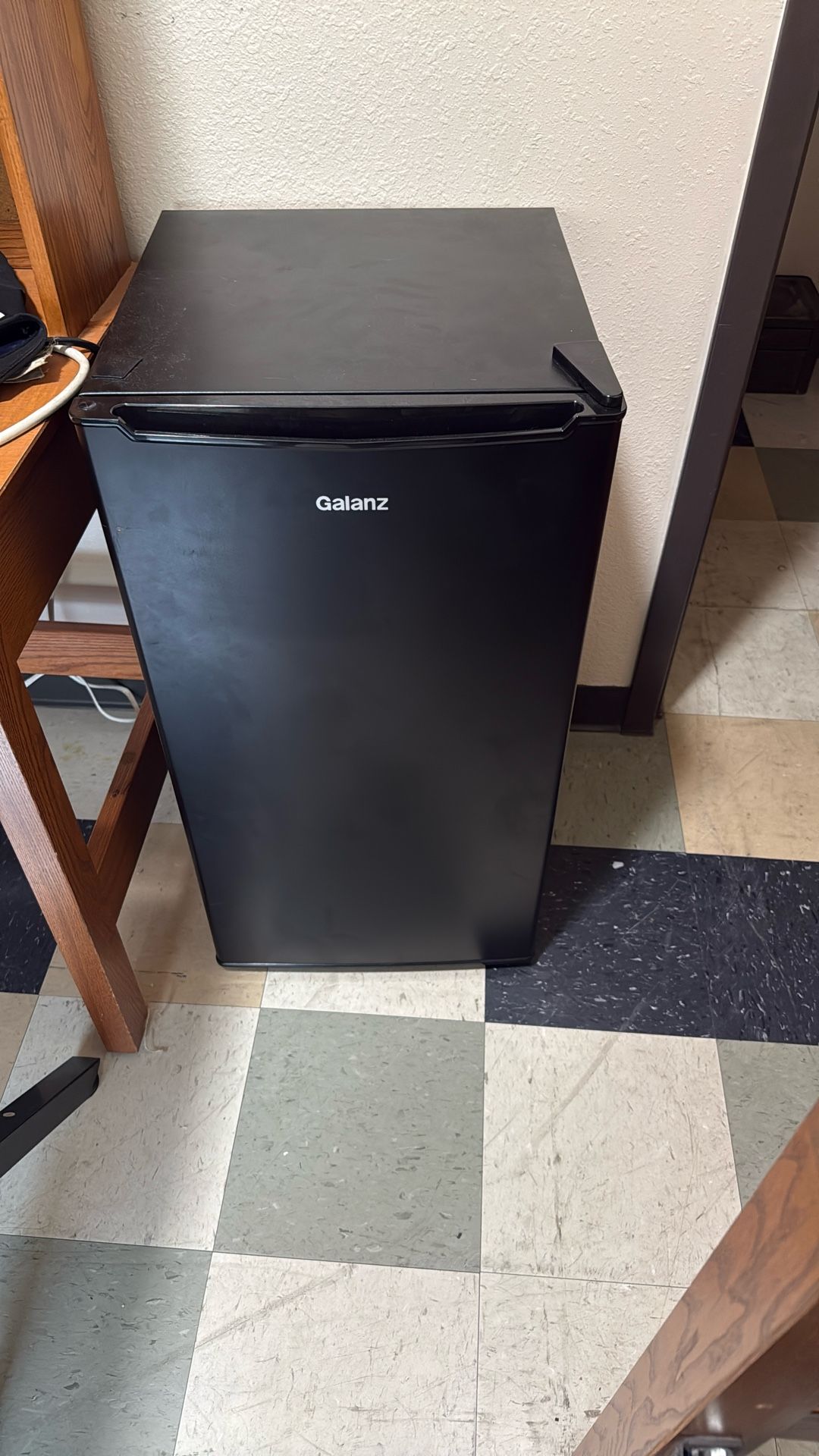 Galanz Mini Fridge