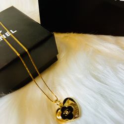 Luxury Brand Designer Gold & Black Pendant Necklace