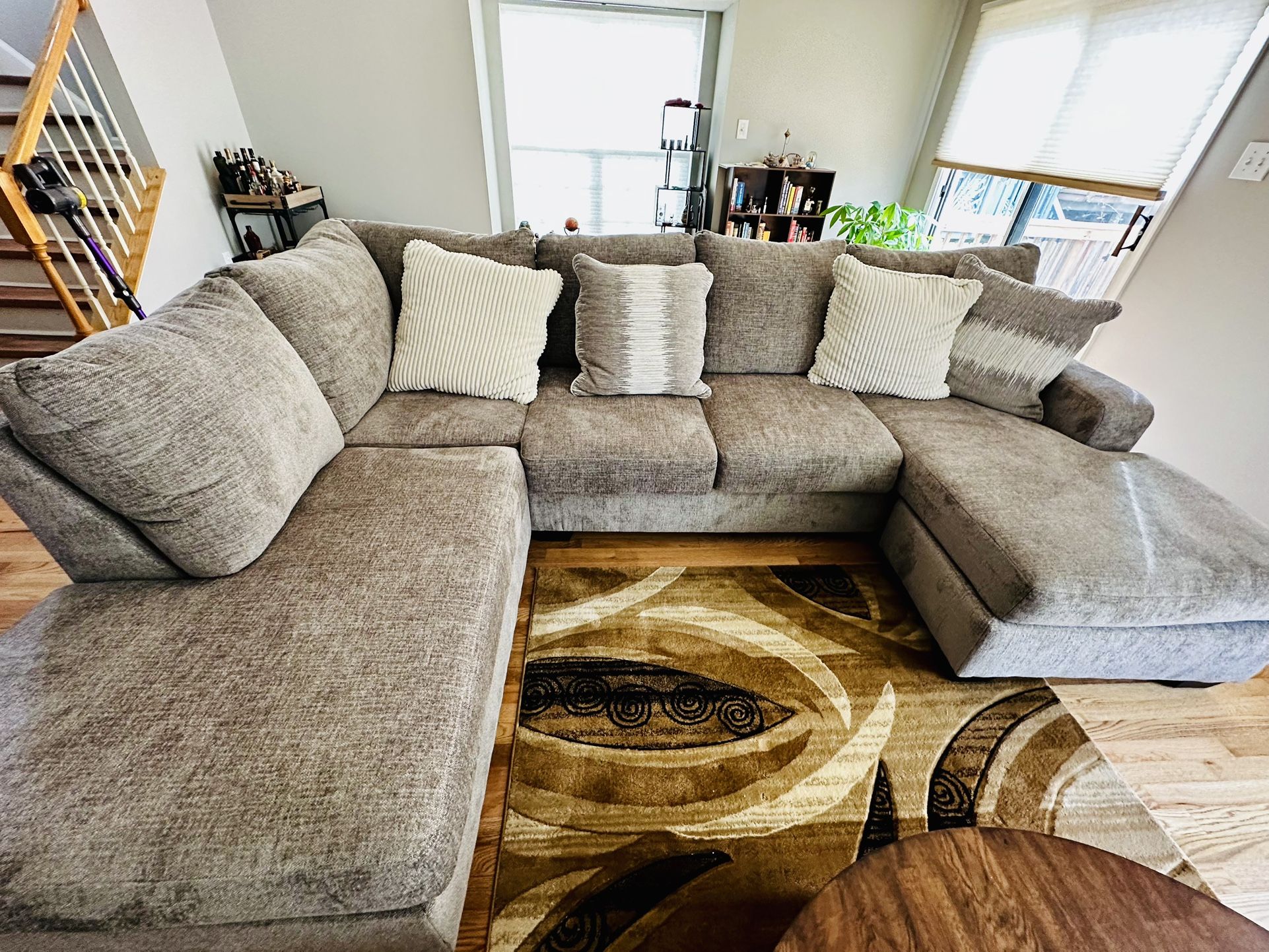 2 piece sectional with Chaise