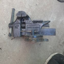 Bench Vise