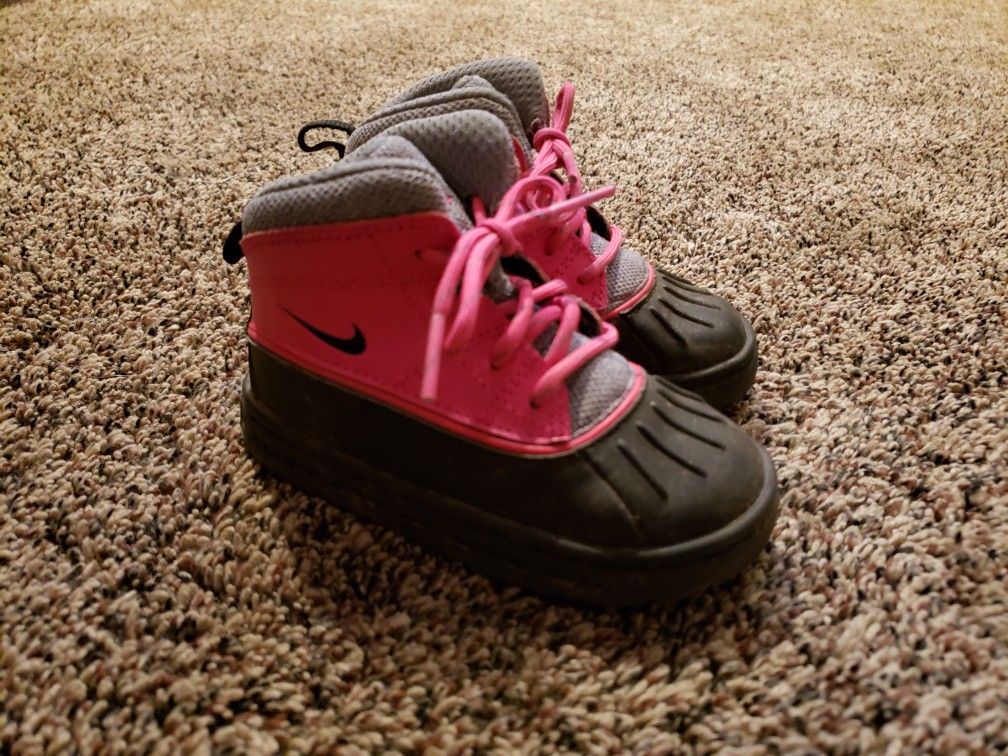 Toddler Boots NIKE