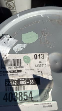 5 Gallons Glidden Paint
