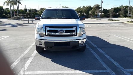FORD F-150 XLT