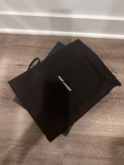 YSL Clutch With Box And Dust Bag Dark Green (authentic) for Sale in Corona,  CA - OfferUp