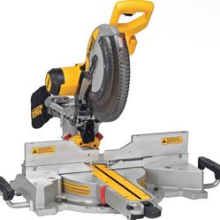 DeWalt Compound Mitre Saw
