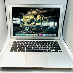 Apple MacBook Air 2017 CORE i5 8GB 256GB Fully Functional