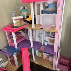 Barbie Doll House Large 