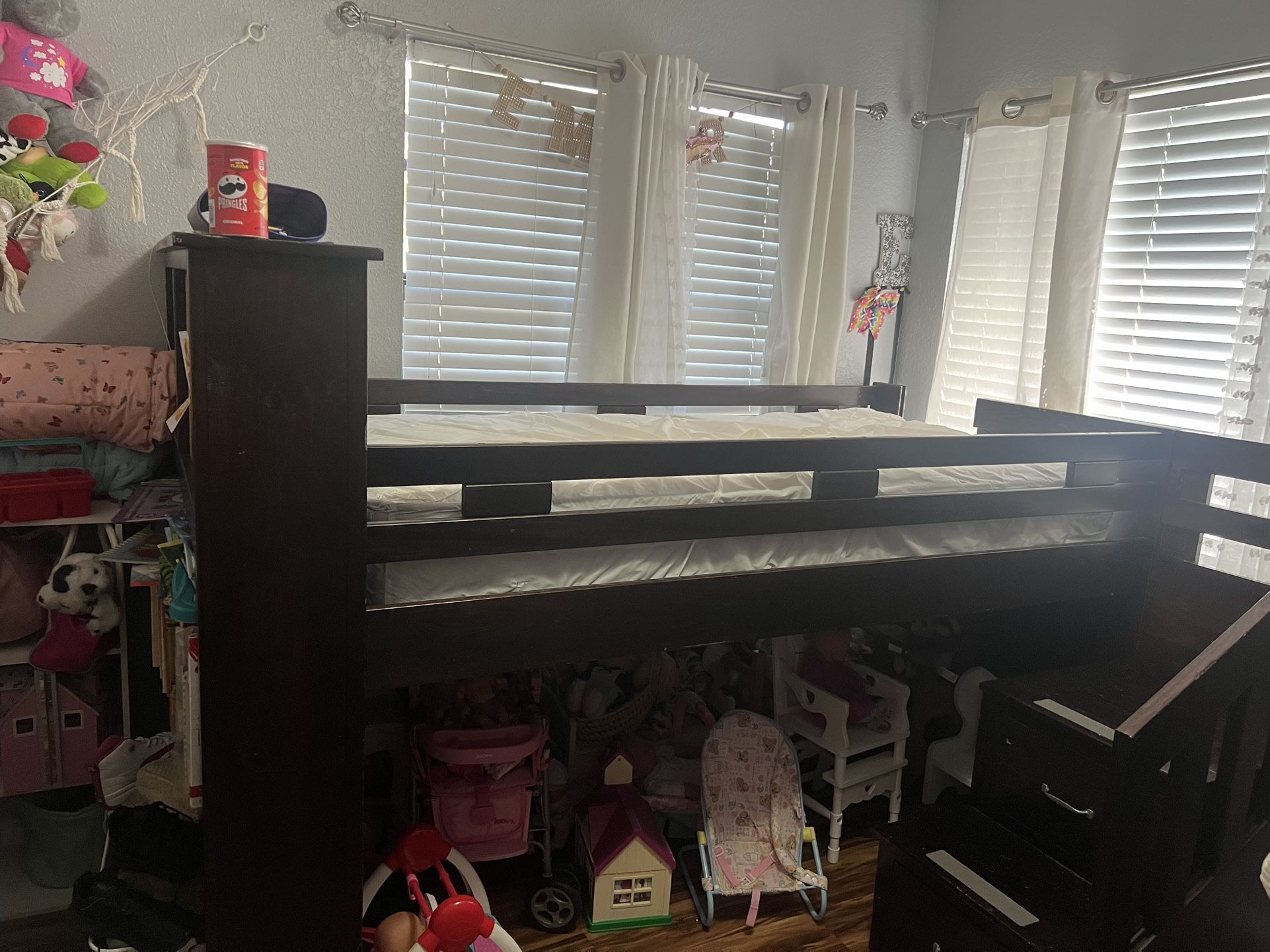 Brown Twin Bed With Storage