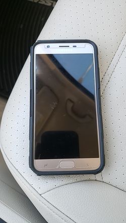 Samsung Galaxy J7 Refine