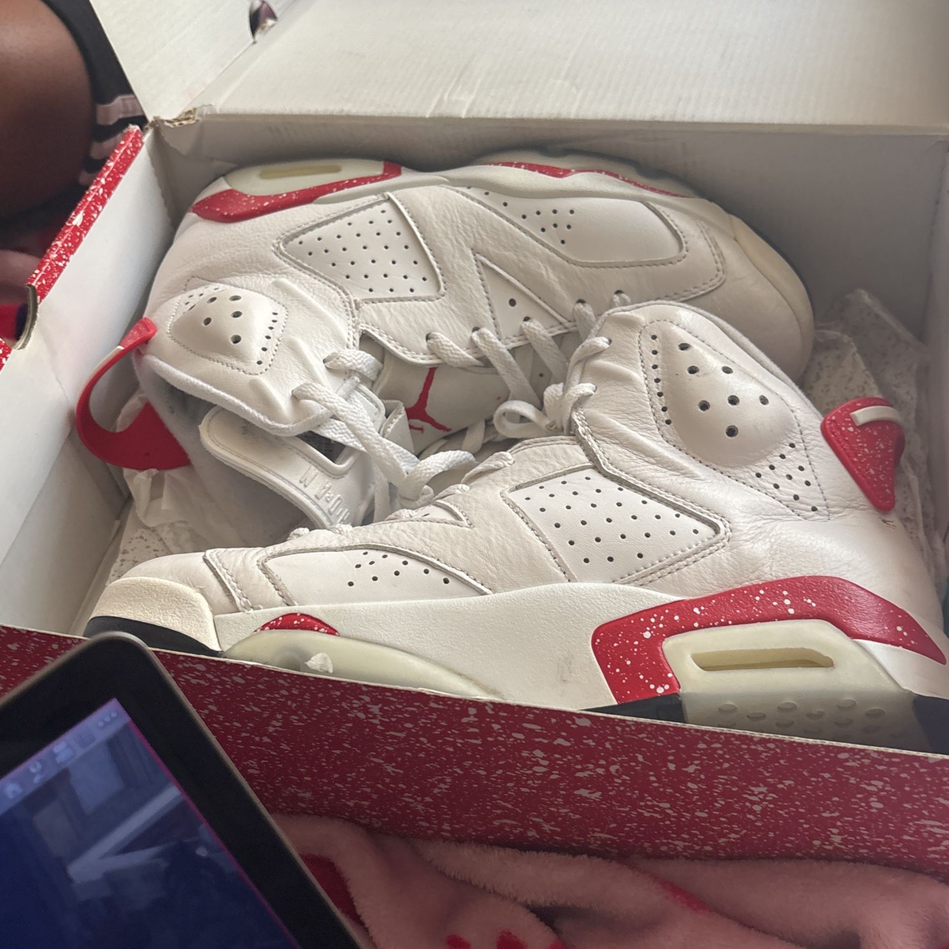 Jordan Retro 6 Size 9
