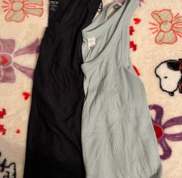 Old Navy Tank Tops M - Black & Light Blue 2 Pack