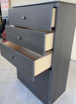 Five drawers dresser “Rails “