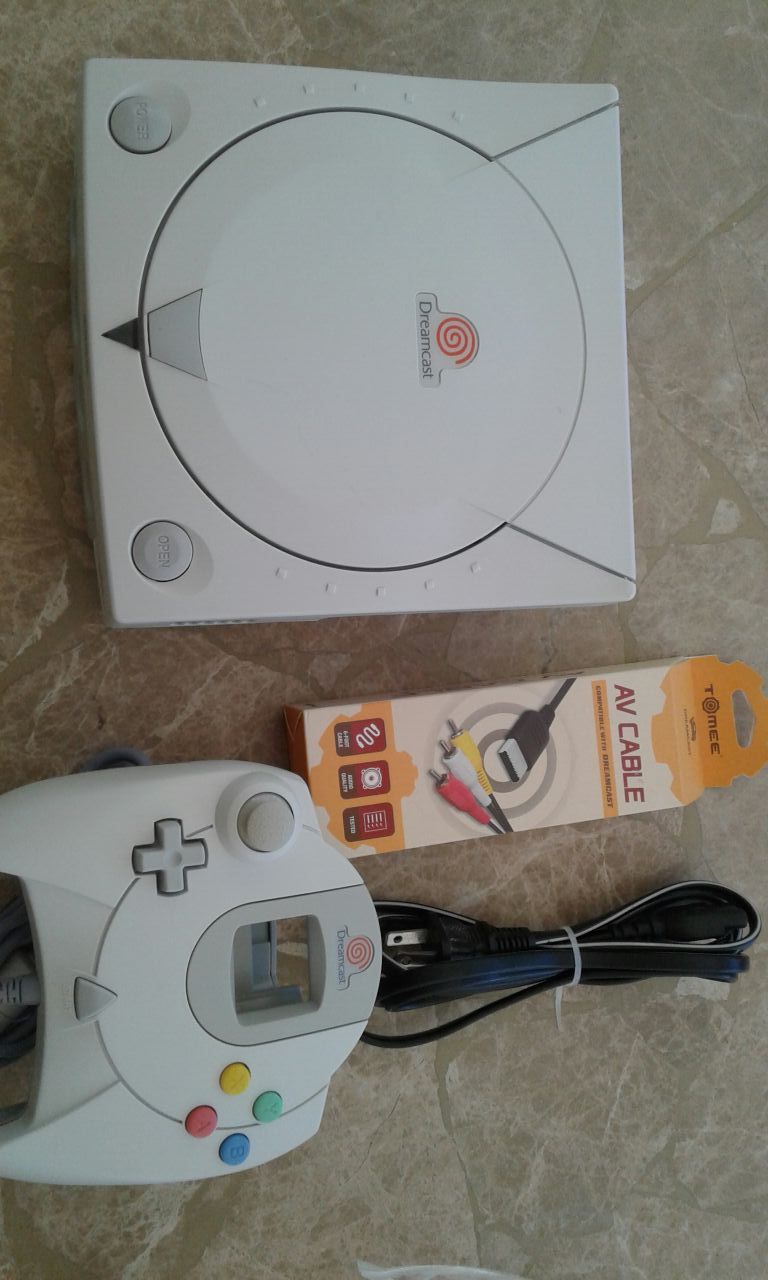 Sega Dreamcast (plays Imports and backups)! With choice of game!