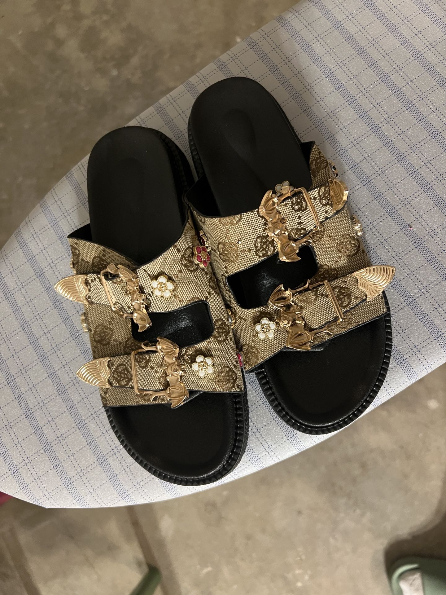 Women's slippers beach shoes summer women's sandals flip flops flat shoes casual women's dress sandals, size 9