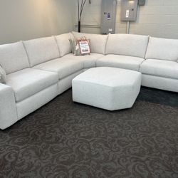 Sectional With Ottoman 