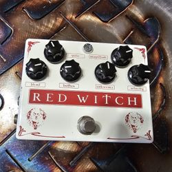 Redwitch Medusa Chorus Tremolo Effects Pedal 