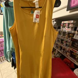 Women Yellow Dress Size Large